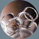 glass412.JPG (28104 bytes)